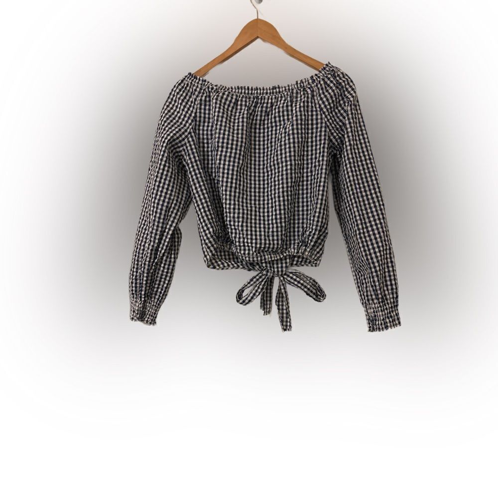 Sanctuary off the shoulder front tie shirt - Picture 3 of 3